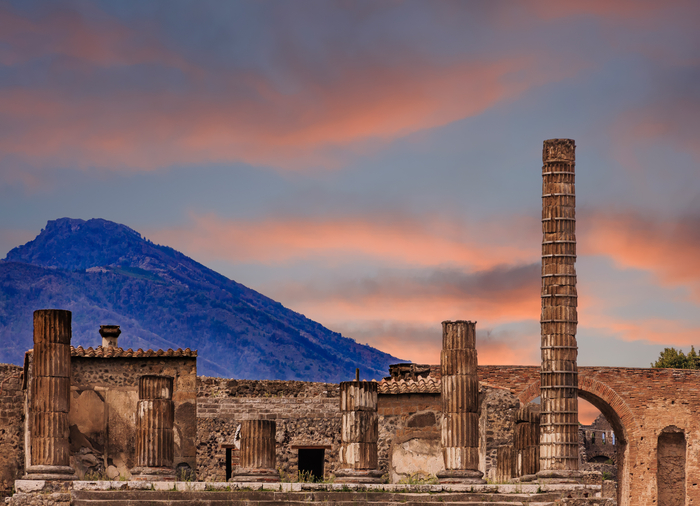 Pompeii - Discover the Italian Western Coast luxury