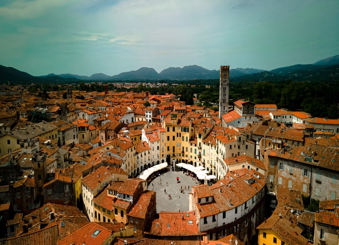 Lucca - Discover the Italian Western Coast luxury