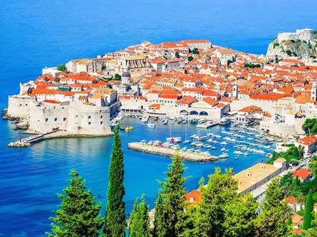 Dubrovnik panoramic view of old port and the walls – Travelive Luxury Travel packages