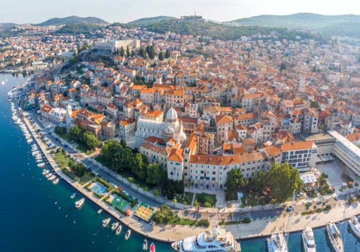 Hvar island tour – Romantic Split Zadar Hvar Honeymoon, Travelive