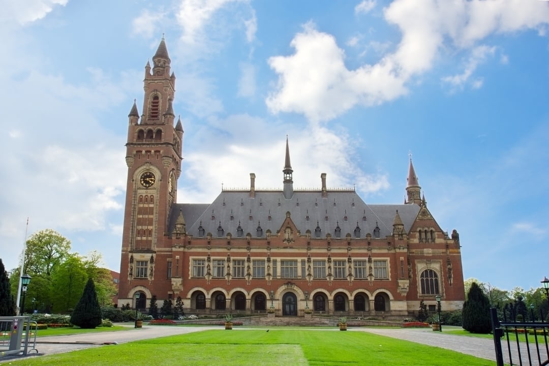 Romantic France & Amsterdam: Paris, Loire Valley & the Canals Split - France Vacation Package Created By Travelive