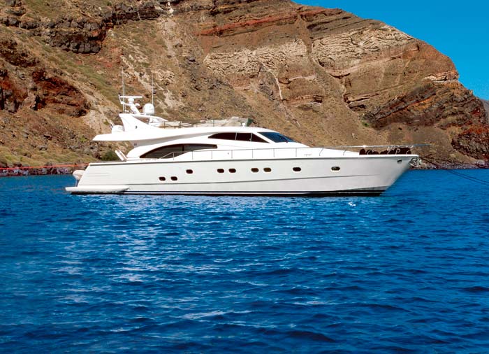 Private Yacht Charter – Santorini, Yacht honeymoon with Travelive, luxury travel agency