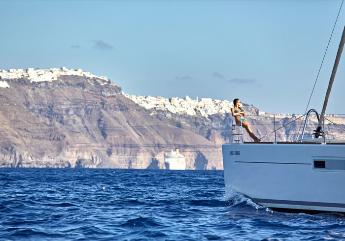 Catamaran cruise – Santorini Island, Greek Isles Cruise packages by Travelive