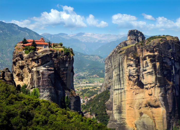 Greece vacation tours with Travelive, luxury travel agency