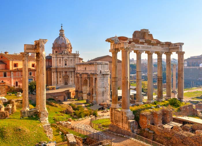 Roman Forum – Rome Florence Venice Package tours with Travelive, luxury travel agency