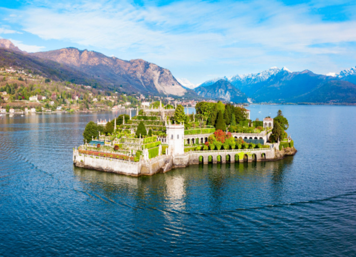 Magnificent Italian Lakes Package with Travelive, luxury travel agency