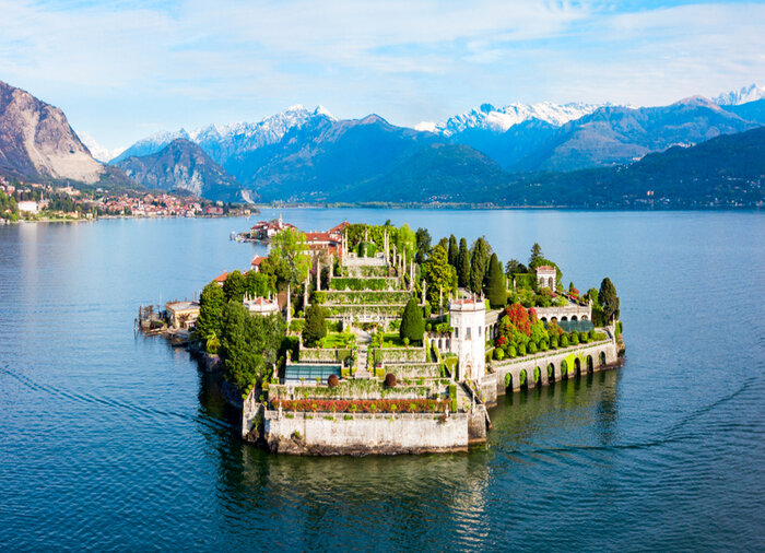 Pristine Beauty of Northern Italy and Surrounding Countries Package with Travelive, luxury travel agency