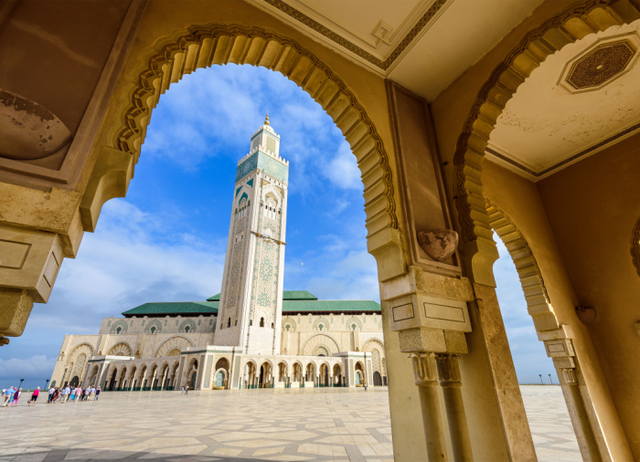 honeymoon packages with Travelive, luxury travel agency
