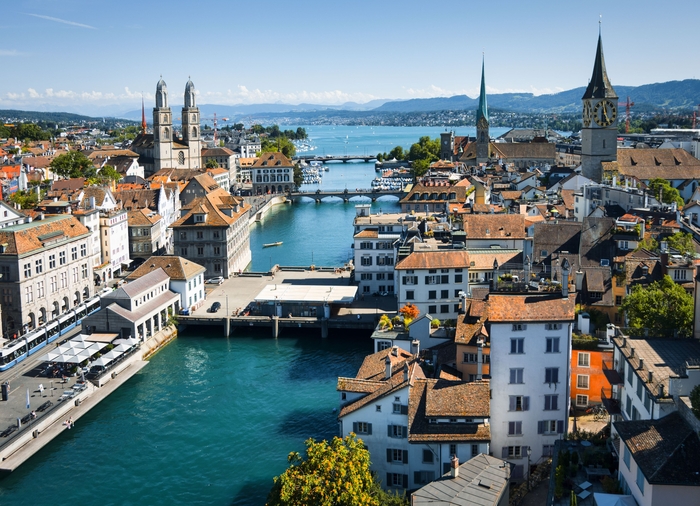honeymoon packages with Travelive, luxury travel agency