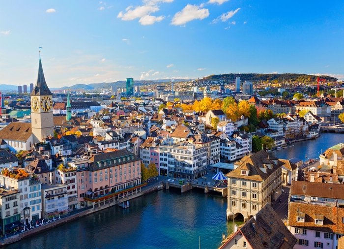 honeymoon packages with Travelive, luxury travel agency