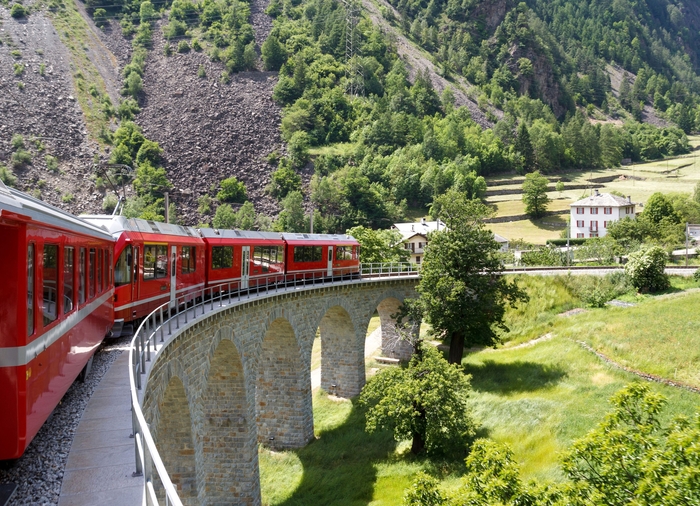 The Grand Tour of Switzerland package in Zurich, Lucerne, Interlaken, Geneva, Casablanca, Essaouira, Marrakech
